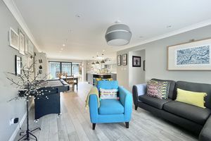 Photo 9- click for photo gallery